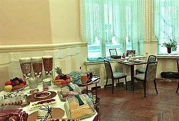 Astrid Am Kurfuerstendamm Szálloda 3*