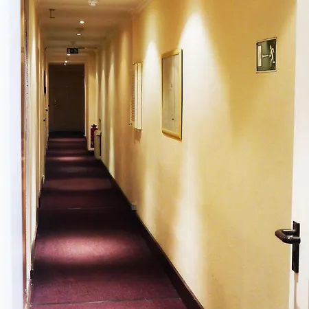 Astrid Am Kurfuerstendamm 3* Berlin