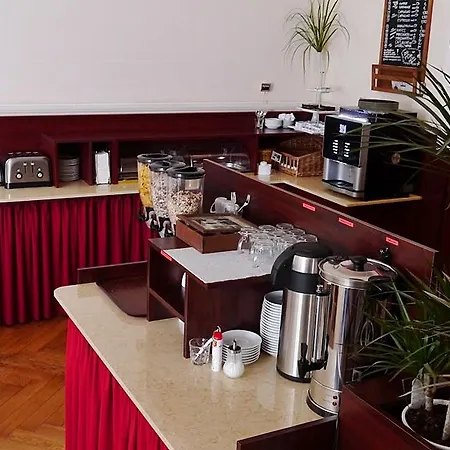 Astrid Am Kurfuerstendamm