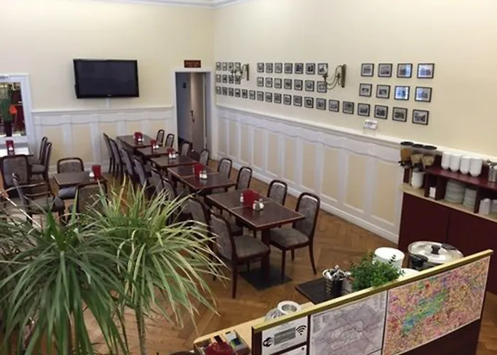 Astrid Am Kurfuerstendamm 3*