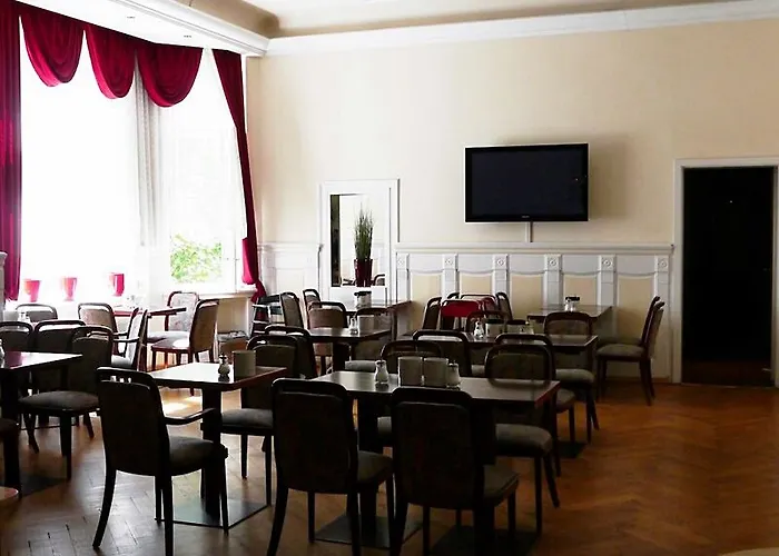 Astrid Am Kurfuerstendamm 3*