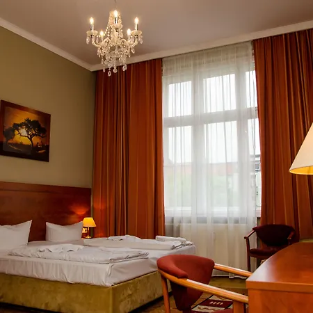 Astrid Am Kurfuerstendamm 3*