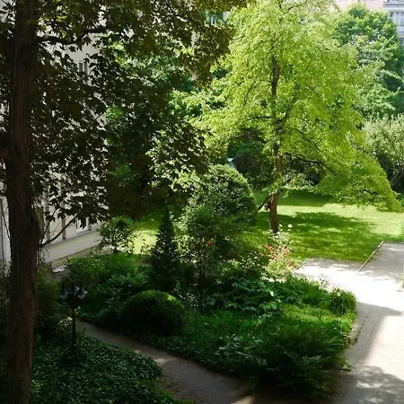 Hotel Astrid Am Kurfuerstendamm Berlino