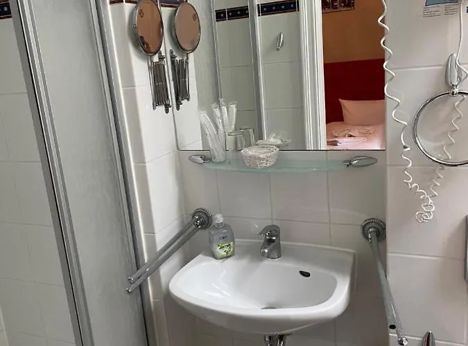 Astrid Am Kurfuerstendamm Otel 3*