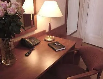 Astrid Am Kurfuerstendamm Szálloda Berlin